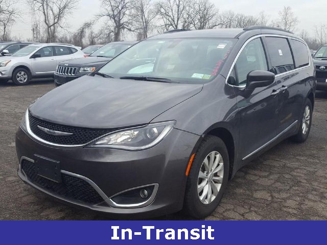 Pre Owned 2017 Chrysler Pacifica Touring L 4d Penger Van In Pre Owned 2017 Chrysler Pacifica Touring L